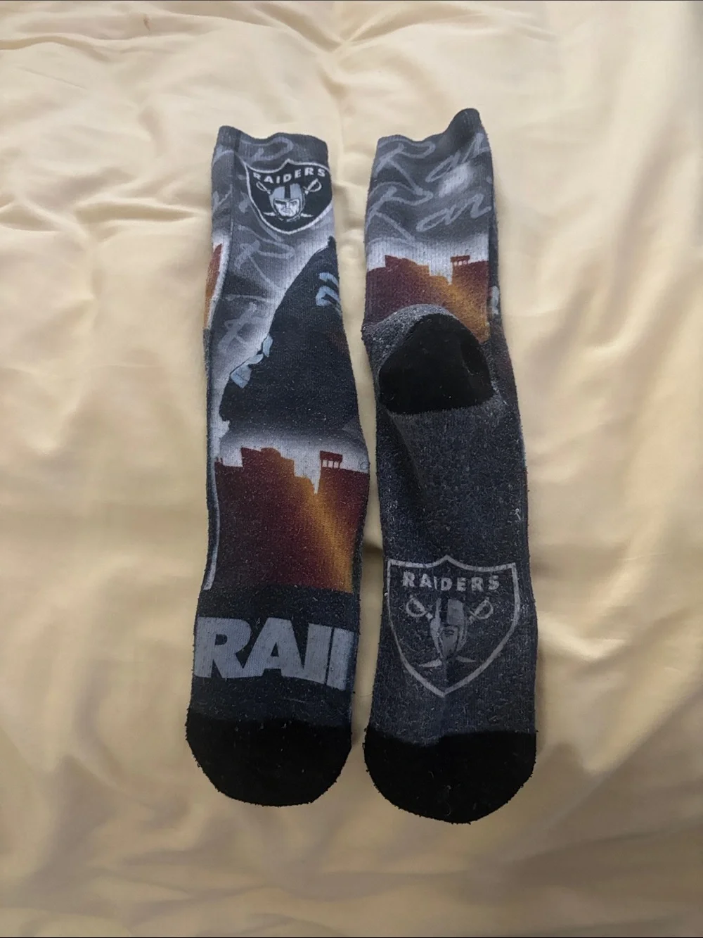 Raiders Men's Crew Socks in Black and Gray - NFL Team Logo